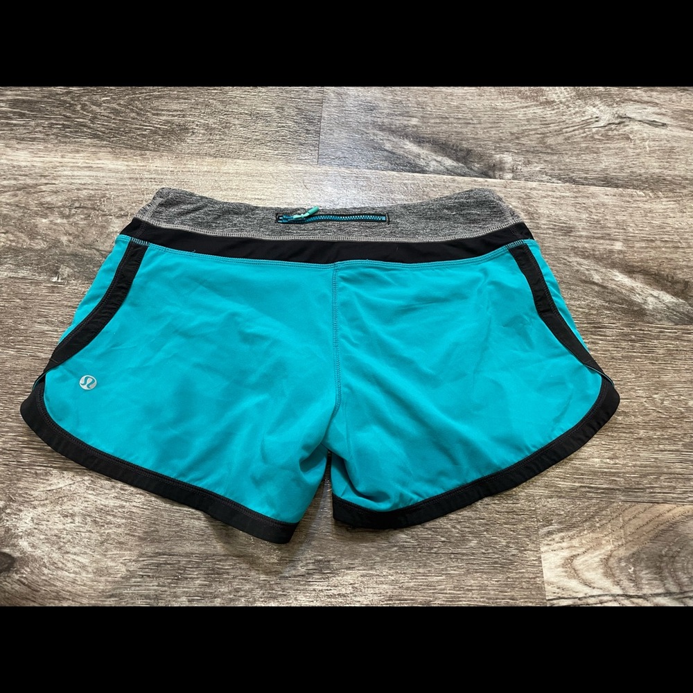 Lululemon groovy run shorts